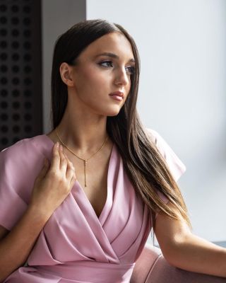 Naše šperky JSB Bijoux jsou stvořené pro okamžiky, kdy chcete zazářit – nejen o Vánocích. ✨ Dopřejte si šperk, který...